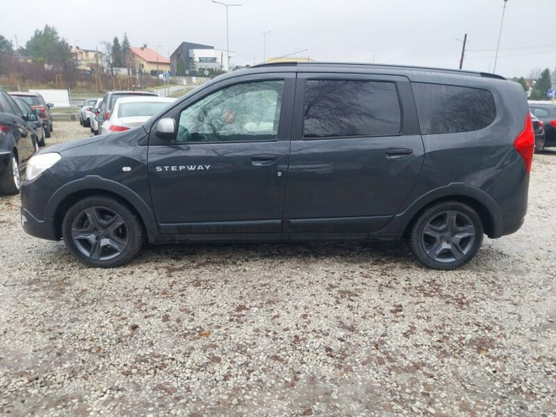 Dacia Lodgy Najbogatsza wersja Skóra Navi