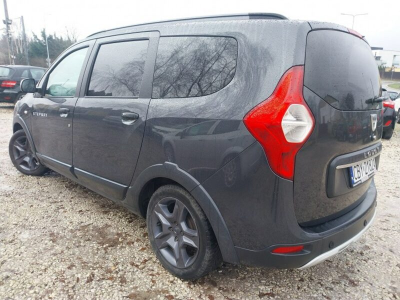 Dacia Lodgy Najbogatsza wersja Skóra Navi