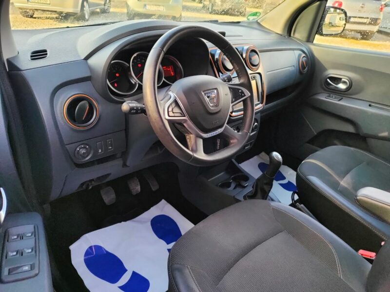 Dacia Lodgy Najbogatsza wersja Skóra Navi
