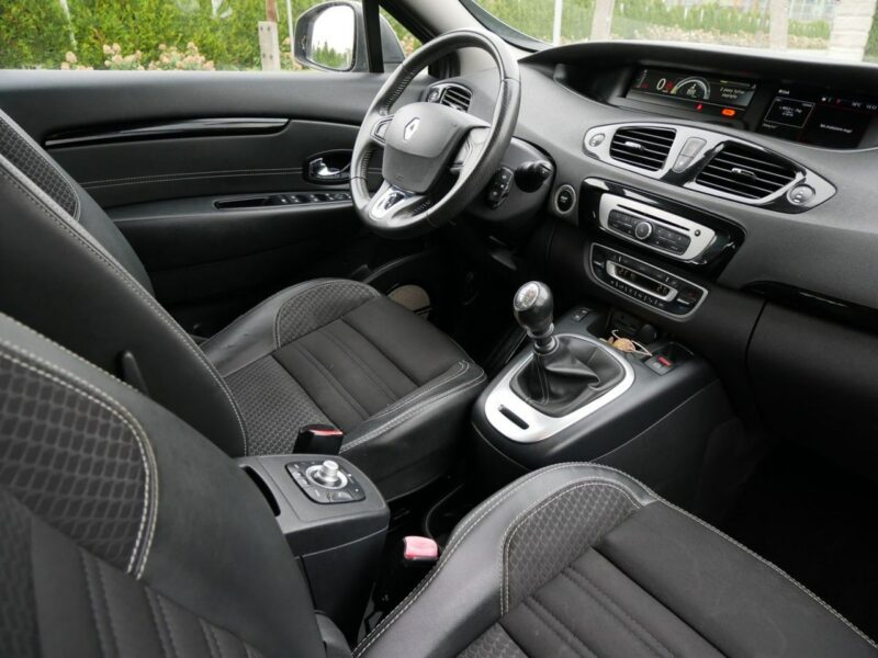 Renault Grand Scenic 1.6DCI 130KM Bose -7 osób -Navi -Zobacz II (2009-2016)