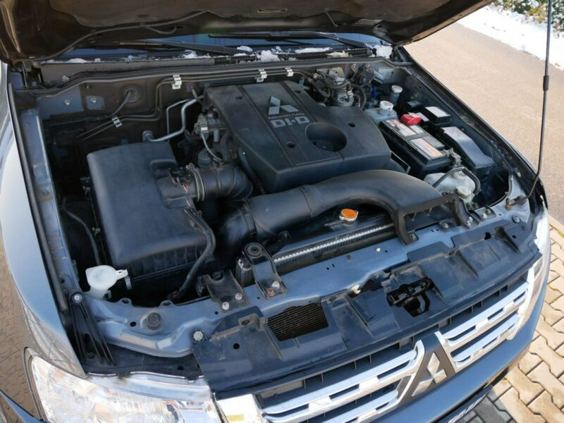 Mitsubishi Pajero 3.2DI-D 200KM 4x4 AWD Super Select -7 Osób VAT 23% Brutto -4WD -Euro 5 IV (2007-)