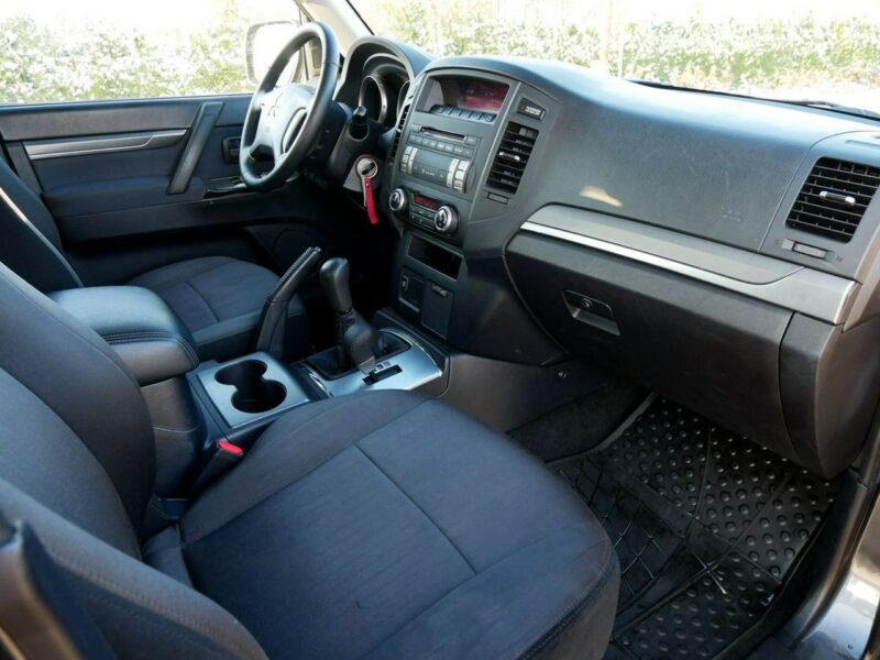 Mitsubishi Pajero 3.2DI-D 200KM 4x4 AWD Super Select -7 Osób VAT 23% Brutto -4WD -Euro 5 IV (2007-)