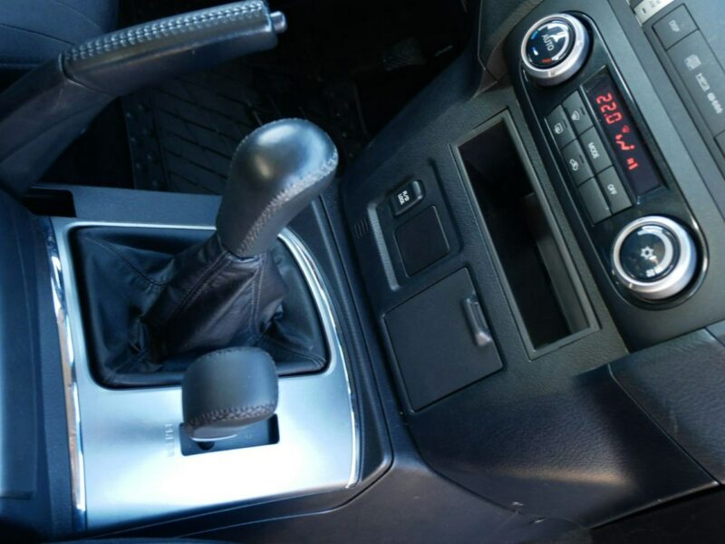 Mitsubishi Pajero 3.2DI-D 200KM 4x4 AWD Super Select -7 Osób VAT 23% Brutto -4WD -Euro 5 IV (2007-)