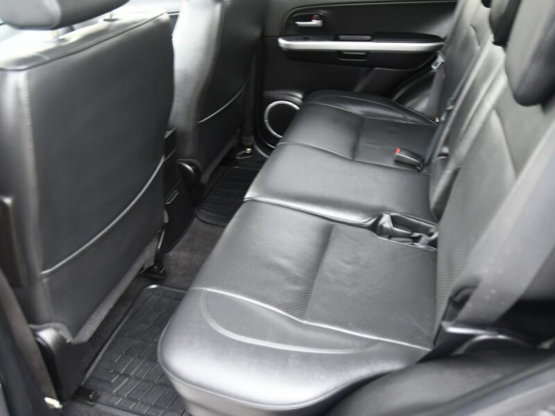 Suzuki Grand Vitara 2,4B DUDKI11 Automat,Hands-Free,4x4,Xenony,Szyberdach,El.szyby.kredyt. II (2005-2015)