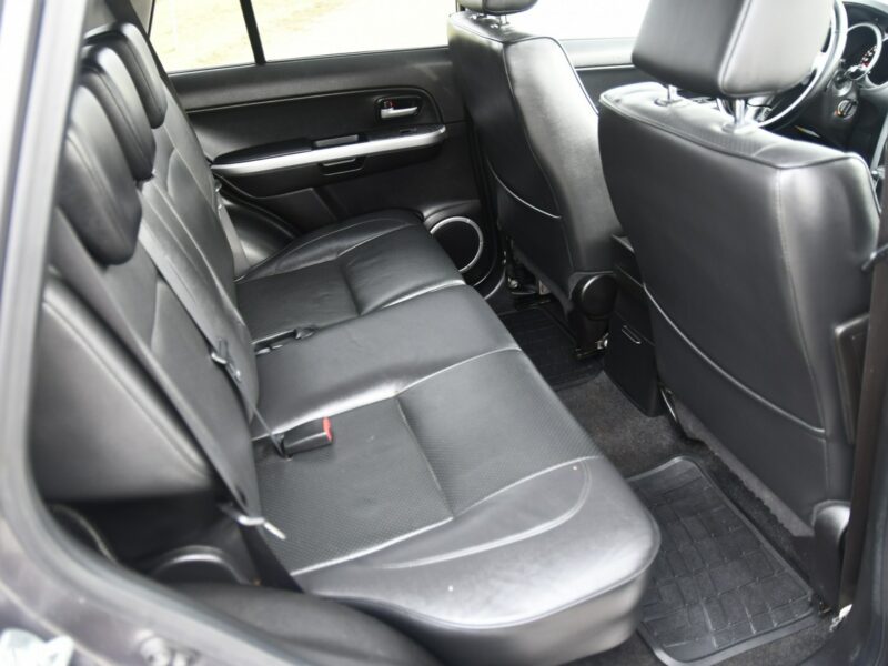 Suzuki Grand Vitara 2,4B DUDKI11 Automat,Hands-Free,4x4,Xenony,Szyberdach,El.szyby.kredyt. II (2005-2015)