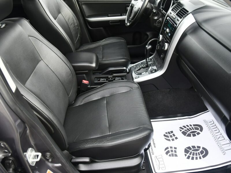 Suzuki Grand Vitara 2,4B DUDKI11 Automat,Hands-Free,4x4,Xenony,Szyberdach,El.szyby.kredyt. II (2005-2015)