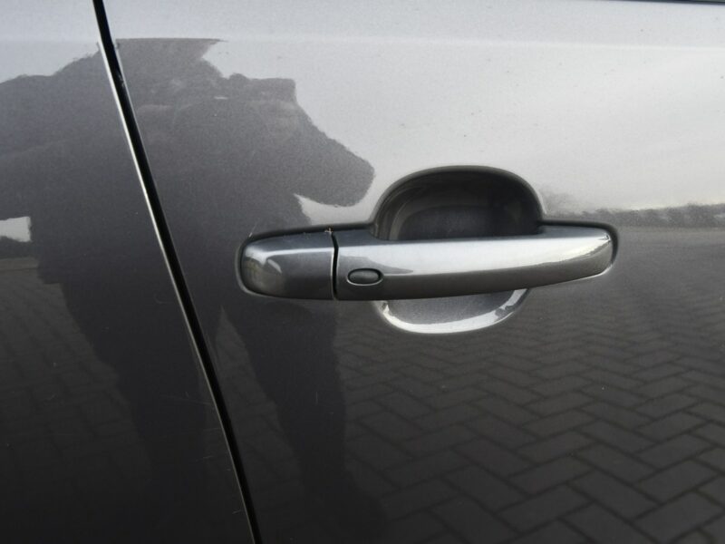 Suzuki Grand Vitara 2,4B DUDKI11 Automat,Hands-Free,4x4,Xenony,Szyberdach,El.szyby.kredyt. II (2005-2015)