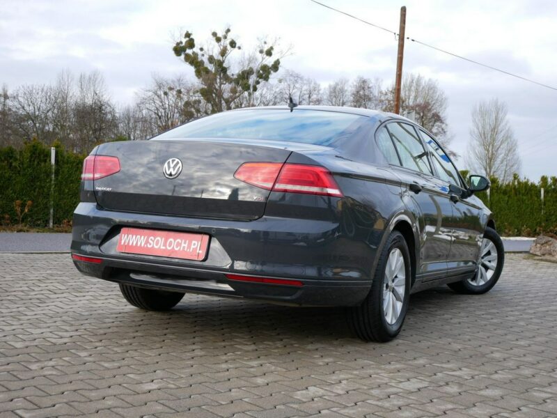 Volkswagen Passat 1.6TDI 120KM [Eu6W] Sedan -Navi -VAT 23% Brutto -Kraj -Zobacz B8 (2014-2023)