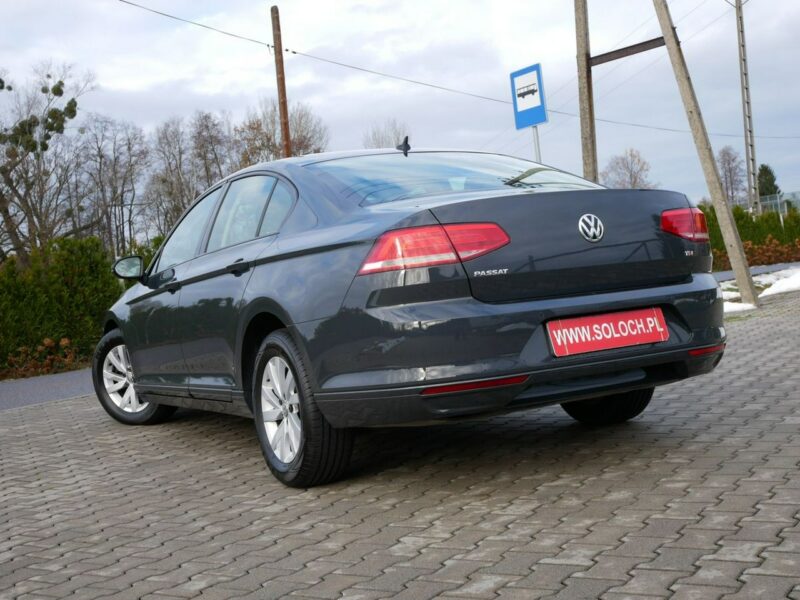 Volkswagen Passat 1.6TDI 120KM [Eu6W] Sedan -Navi -VAT 23% Brutto -Kraj -Zobacz B8 (2014-2023)