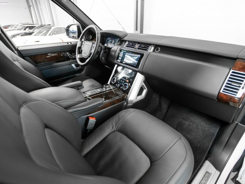 Land Rover Range Rover 4.4 SDV8 Vogue. TV. Drive Pro. 22 cale. Krajowy. Jak nowy. IV (2012-2021)