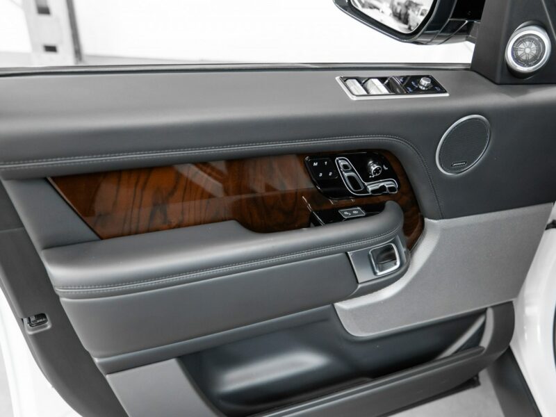 Land Rover Range Rover 4.4 SDV8 Vogue. TV. Drive Pro. 22 cale. Krajowy. Jak nowy. IV (2012-2021)