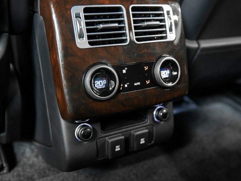 Land Rover Range Rover 4.4 SDV8 Vogue. TV. Drive Pro. 22 cale. Krajowy. Jak nowy. IV (2012-2021)