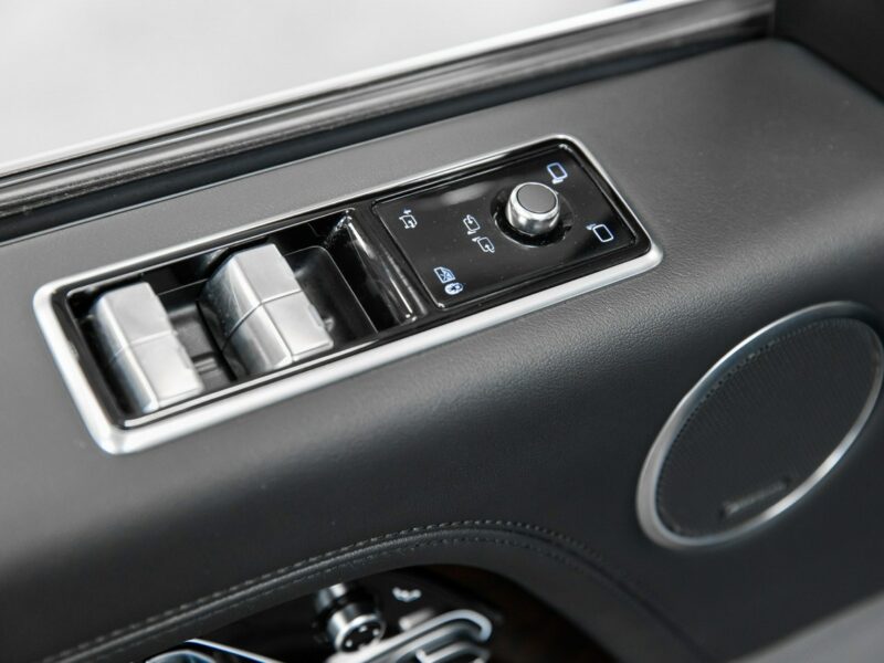 Land Rover Range Rover 4.4 SDV8 Vogue. TV. Drive Pro. 22 cale. Krajowy. Jak nowy. IV (2012-2021)