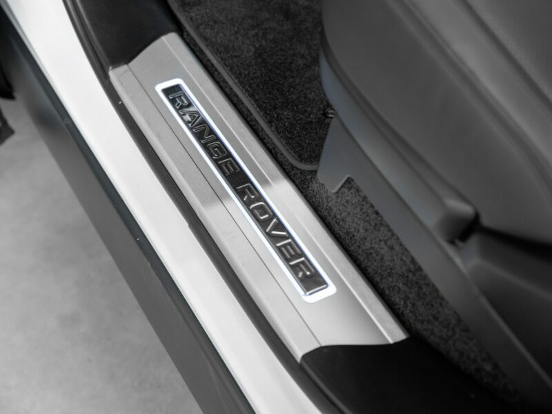 Land Rover Range Rover 4.4 SDV8 Vogue. TV. Drive Pro. 22 cale. Krajowy. Jak nowy. IV (2012-2021)