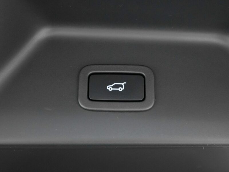 Land Rover Range Rover 4.4 SDV8 Vogue. TV. Drive Pro. 22 cale. Krajowy. Jak nowy. IV (2012-2021)