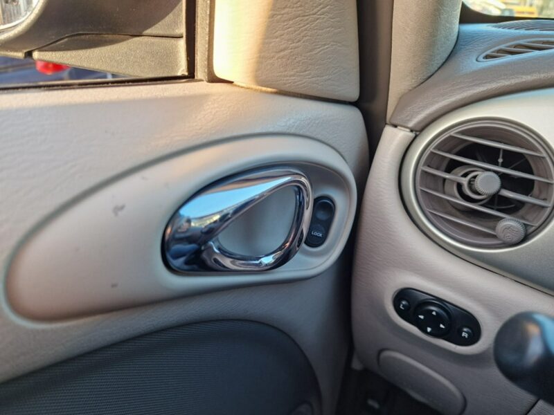 Chrysler PT Cruiser 2.0 Benzyna 141 KM, Klimatyzacja, Lakier Metalik, Radio CD, 4x El szyb