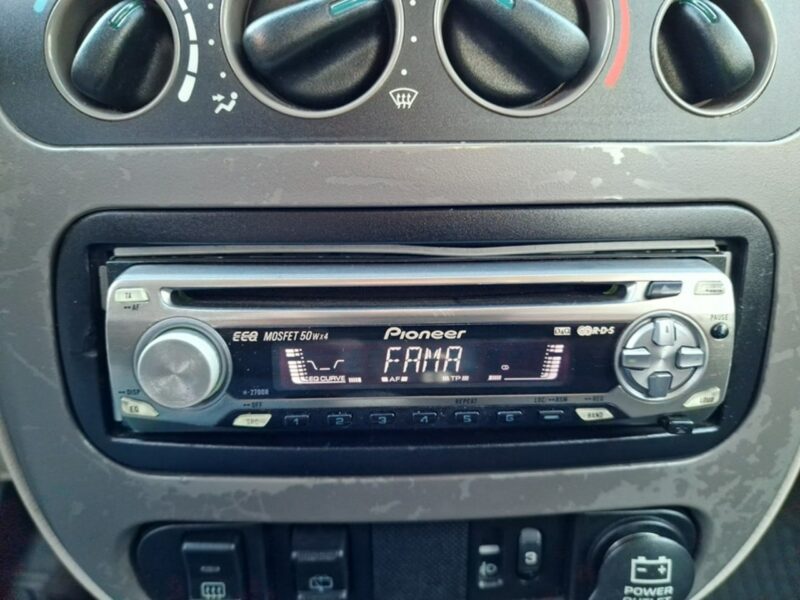 Chrysler PT Cruiser 2.0 Benzyna 141 KM, Klimatyzacja, Lakier Metalik, Radio CD, 4x El szyb