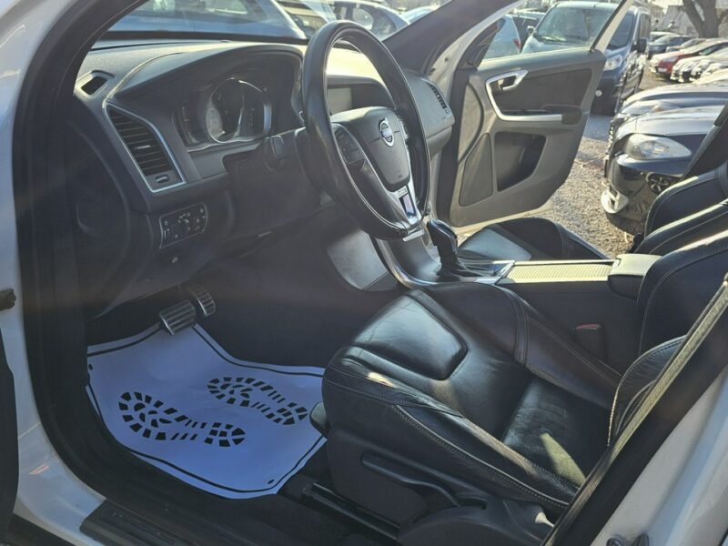 Volvo XC 60 R-Design D4* NiskiPrzebieg 206 Tyś *Gwarancja w cenie *Możliwa ZAMIANA I (2008-2017)