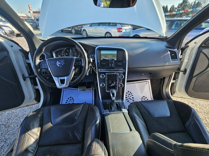 Volvo XC 60 R-Design D4* NiskiPrzebieg 206 Tyś *Gwarancja w cenie *Możliwa ZAMIANA I (2008-2017)
