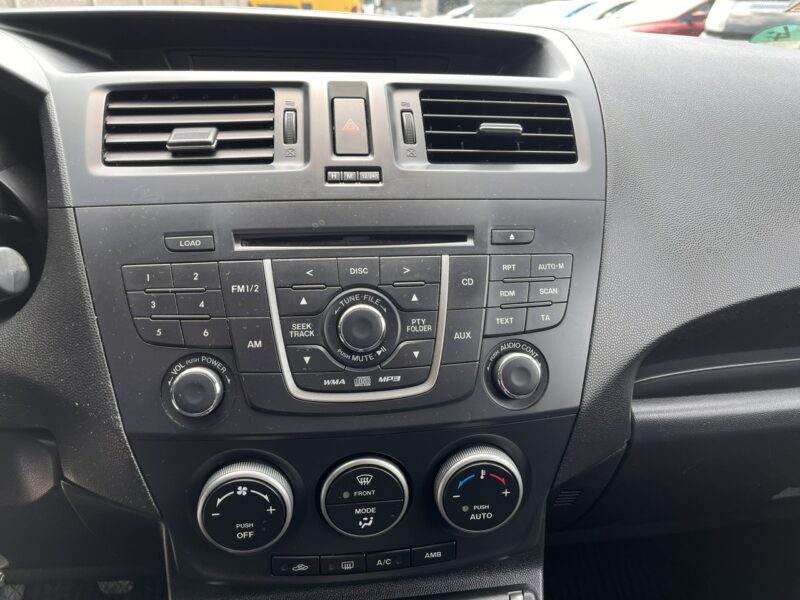 Mazda 5 1.8 7osób Climatronic Xenon Alu Grzane Fotele Stan BDB BEz Rdzy Bezwyp II (2010-)