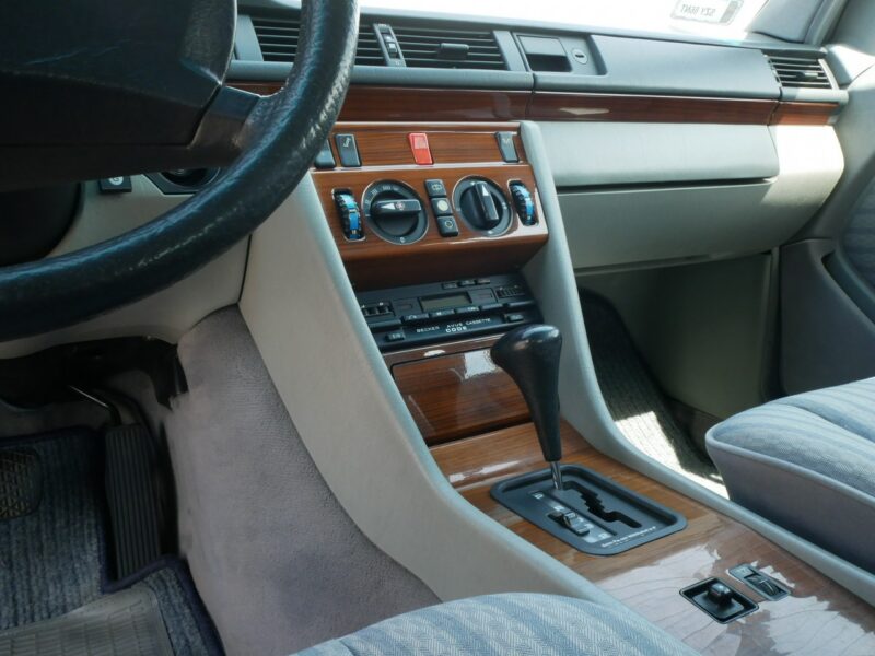 Mercedes W124 2.3 132KM Gaz LPG -Automat -Klima -Zobacz
