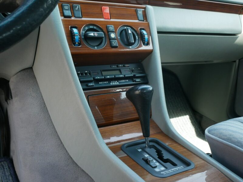 Mercedes W124 2.3 132KM Gaz LPG -Automat -Klima -Zobacz