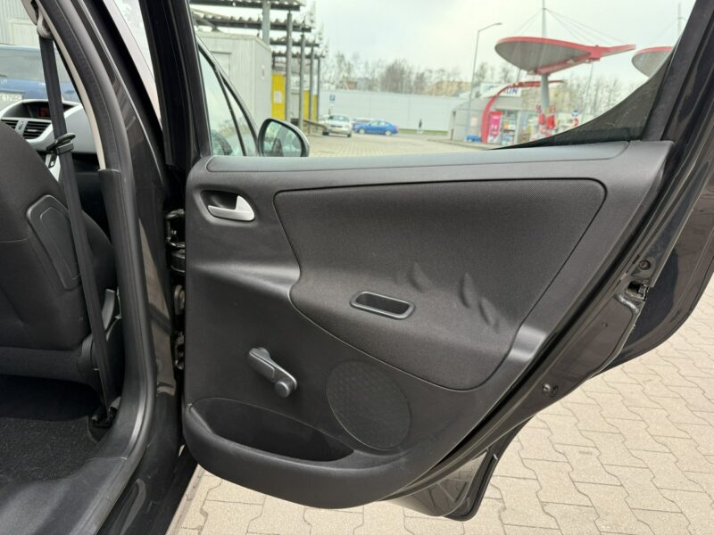 Peugeot 207 ZAMIEŃ swoje auto * Dowóz cała Polska * Zostaw swoje w rozliczeniu