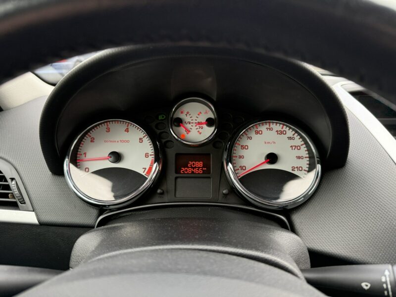 Peugeot 207 ZAMIEŃ swoje auto * Dowóz cała Polska * Zostaw swoje w rozliczeniu