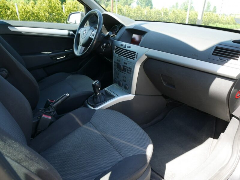Opel Astra 1.9 CDTI 100KM Kombi -1 Wł od 9 lat -Nowy dwumas i rozrząd +Koła zima H (2004-2014)