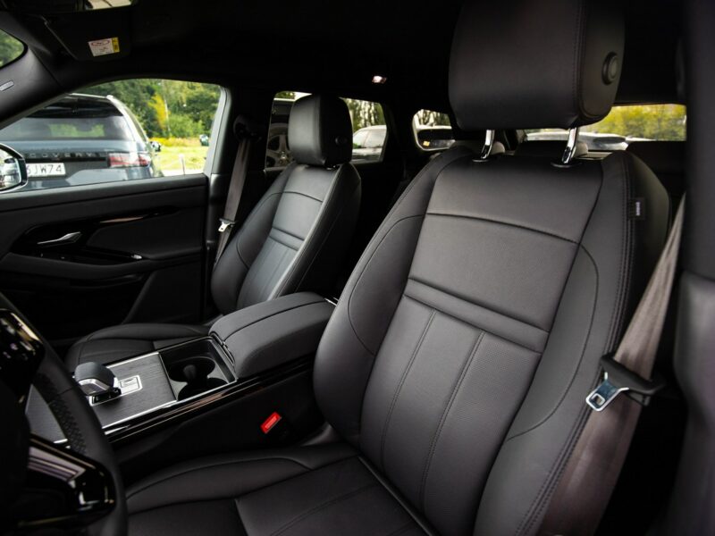 Land Rover Range Rover Evoque MY24 1.5 I3 PHEV 309 KM AWD Dynamic SE FujiWhite AutoDemonstracyjne II (2019-)