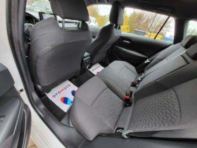 Peugeot 3008 Allure Pack Full LED PDC klima auto navi bluetooth II (2016-)