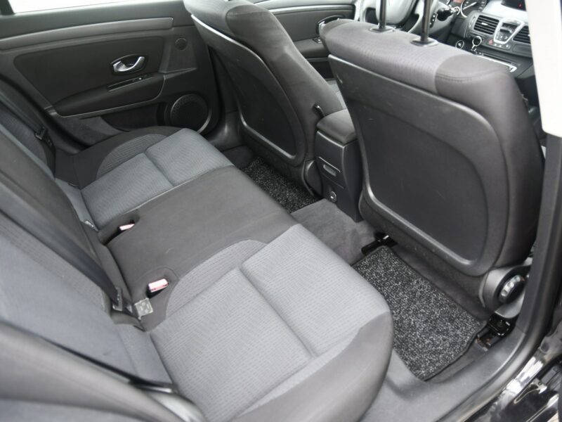 Renault Laguna 2,0BENZ DUDKI11 Manual, Klimatronic 2 str.Parktronic,kredyt.OKAZJA III (2007-)