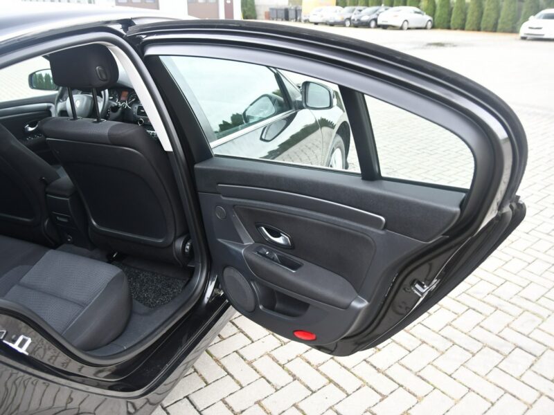 Renault Laguna 2,0BENZ DUDKI11 Manual, Klimatronic 2 str.Parktronic,kredyt.OKAZJA III (2007-)
