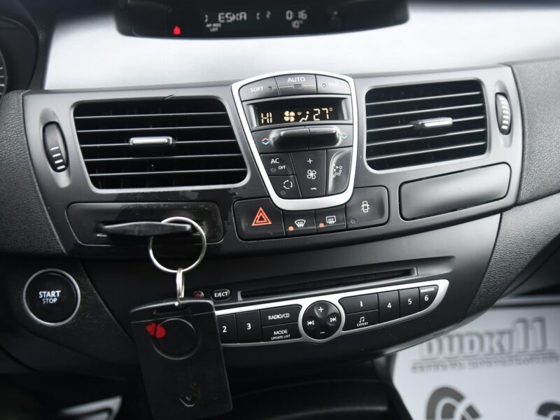 Renault Laguna 2,0BENZ DUDKI11 Manual, Klimatronic 2 str.Parktronic,kredyt.OKAZJA III (2007-)