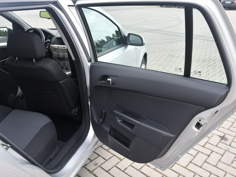 Opel Astra 1,4benz Dudki11 Klimatyzacja,El.szyby>Centralka.kredyt.OKAZJA H (2004-2014)