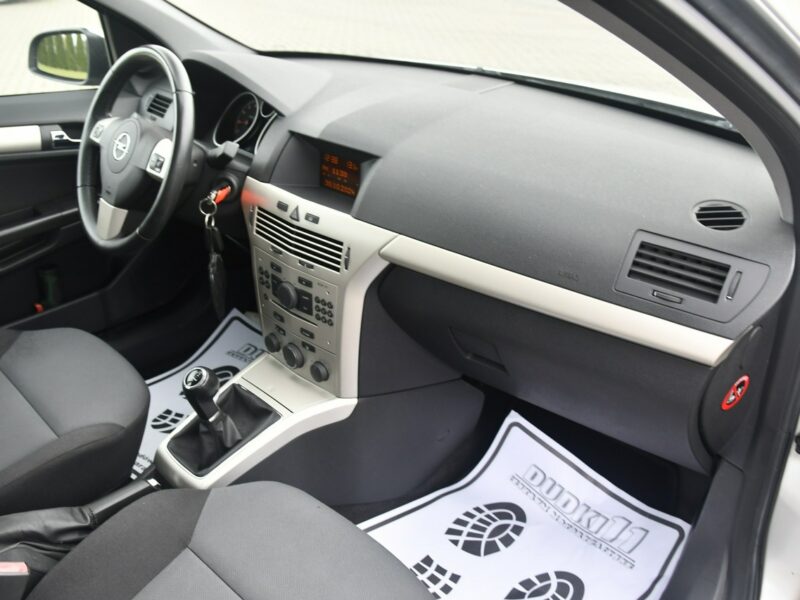 Opel Astra 1,4benz Dudki11 Klimatyzacja,El.szyby>Centralka.kredyt.OKAZJA H (2004-2014)