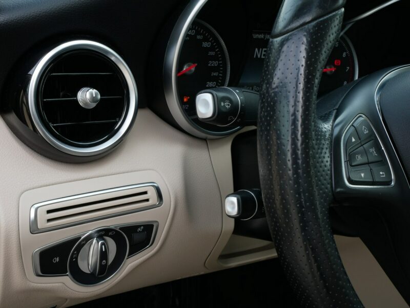 Mercedes C 180 1.6 C180 156KM Sedan Automat 9G-tronic -Skóra -Bardzo zadbany -Zobacz W205 (2014-2021)