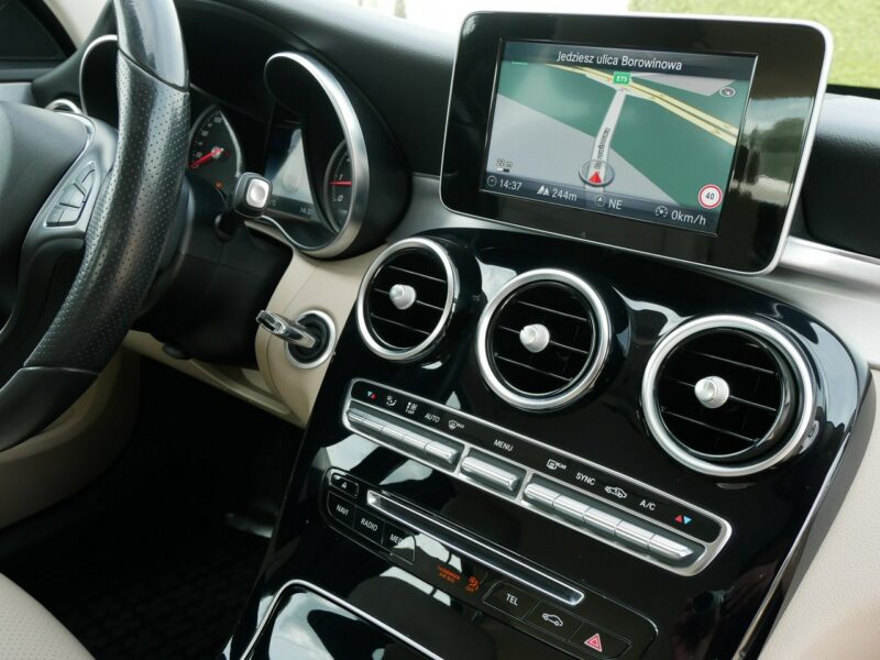 Mercedes C 180 1.6 C180 156KM Sedan Automat 9G-tronic -Skóra -Bardzo zadbany -Zobacz W205 (2014-2021)