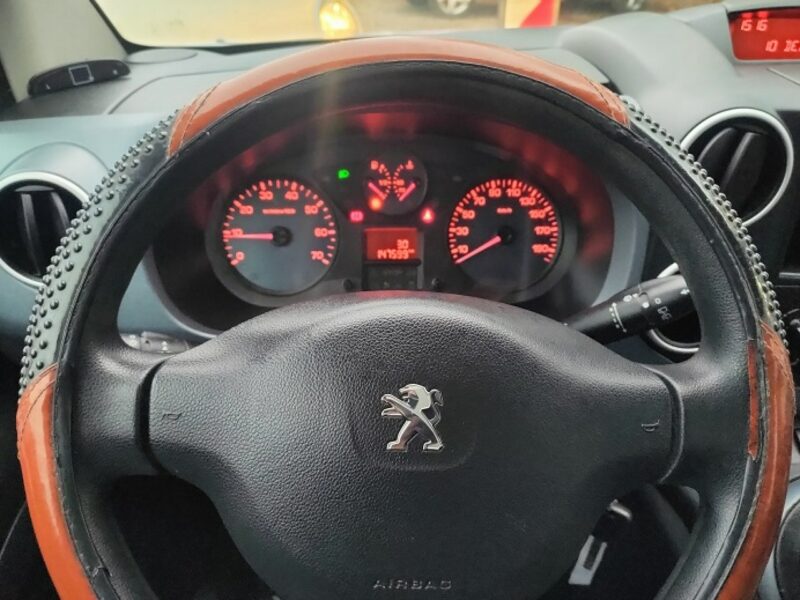 Peugeot Partner Przebieg tylko 147.000km!* Zadbany* Skrzydełka II (2008-)