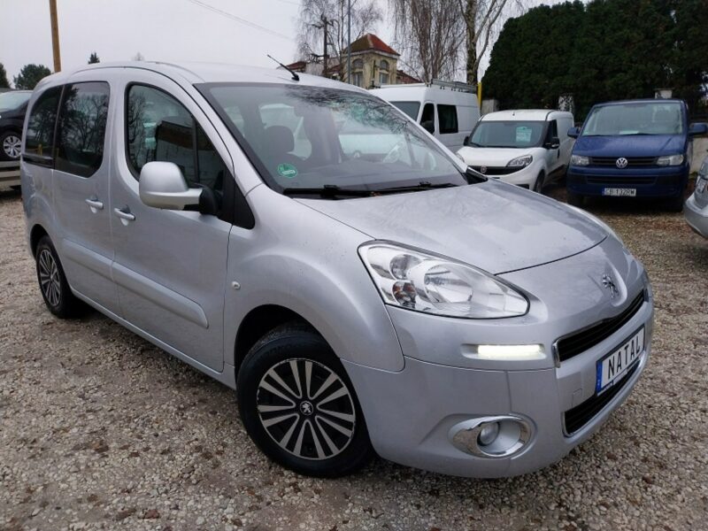 Peugeot Partner Przebieg tylko 147.000km!* Zadbany* Skrzydełka II (2008-)