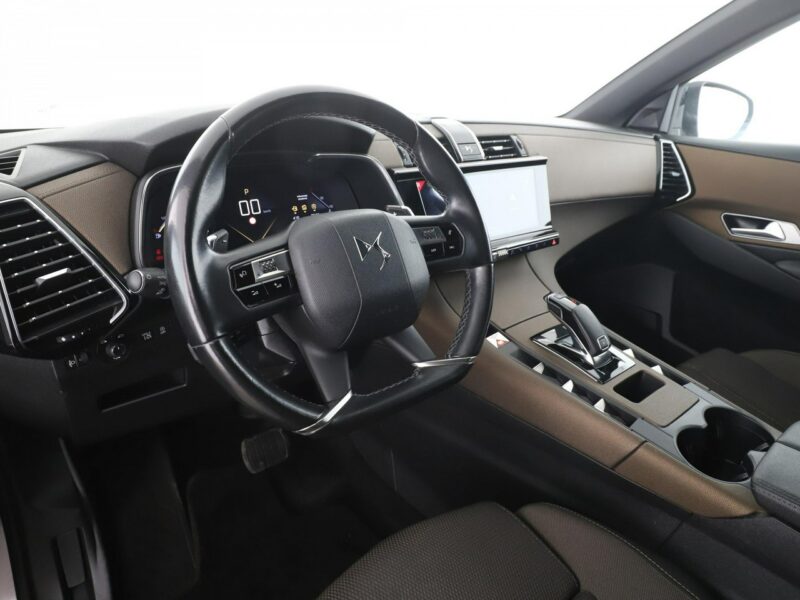 DS Automobiles DS 7 Crossback automat xenon navi virtual cocpit kamera i czujniki parkowania
