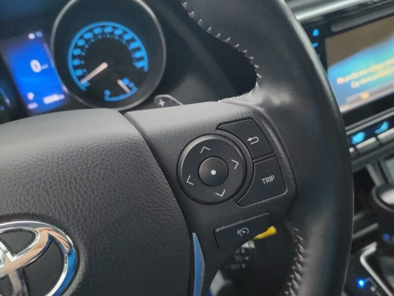 Toyota Auris Automat* Super stan* II (2012-)