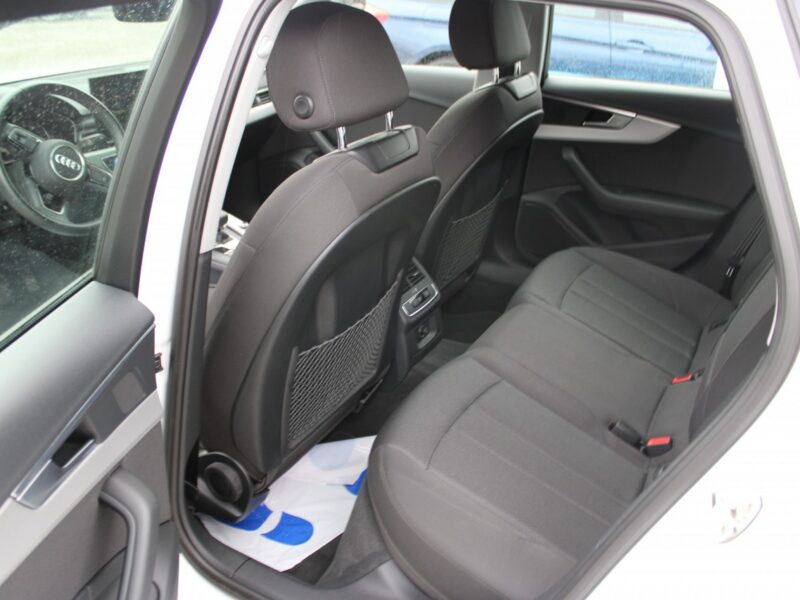 Audi A4 S-Tronic Gwarancja Nawigacja F-vat Salon Polska B9 (2015-)
