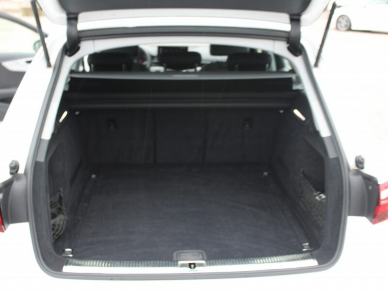 Audi A4 S-Tronic Gwarancja Nawigacja F-vat Salon Polska B9 (2015-)