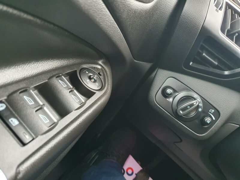 Cupra Ateca FV23% automat 300KM 4x4 alcantara virtual kamera BeatsAudio grzane fot