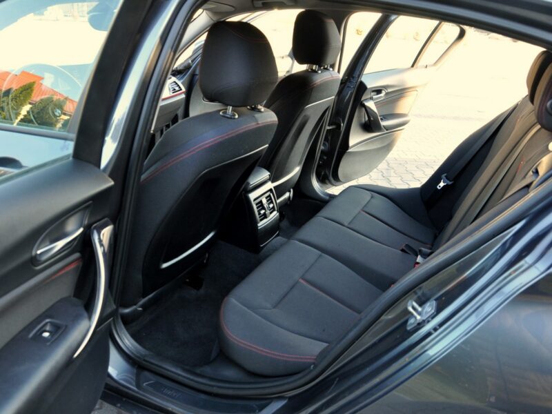 BMW 118 1.6i(136KM)*Lift*Klimatronik*Grzane Fotele*2xParktronik*I Wł*Alu16"ASO F20/F21 (2011-)