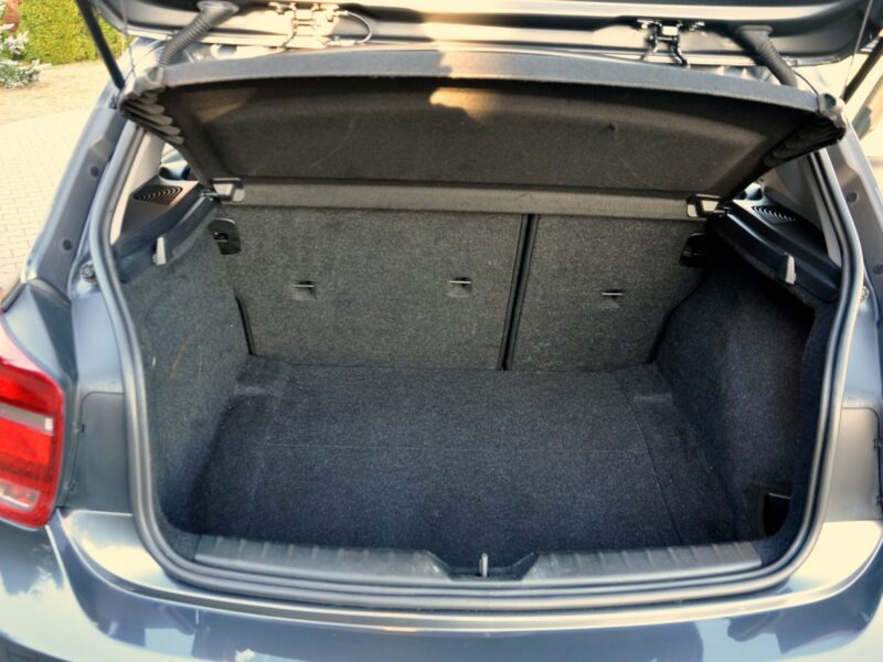 BMW 118 1.6i(136KM)*Lift*Klimatronik*Grzane Fotele*2xParktronik*I Wł*Alu16"ASO F20/F21 (2011-)