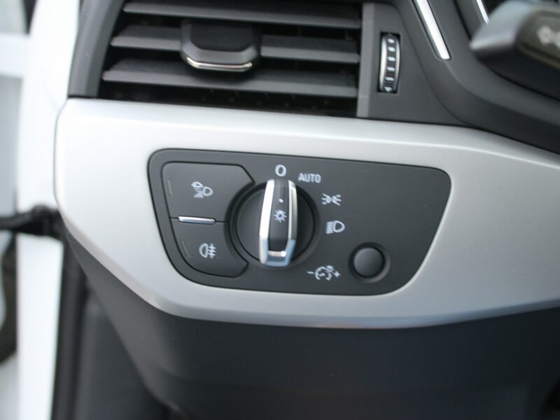 Audi A4 F-VAT Gwarancja G.Fotele Automat Kamera Navi B9 (2015-)