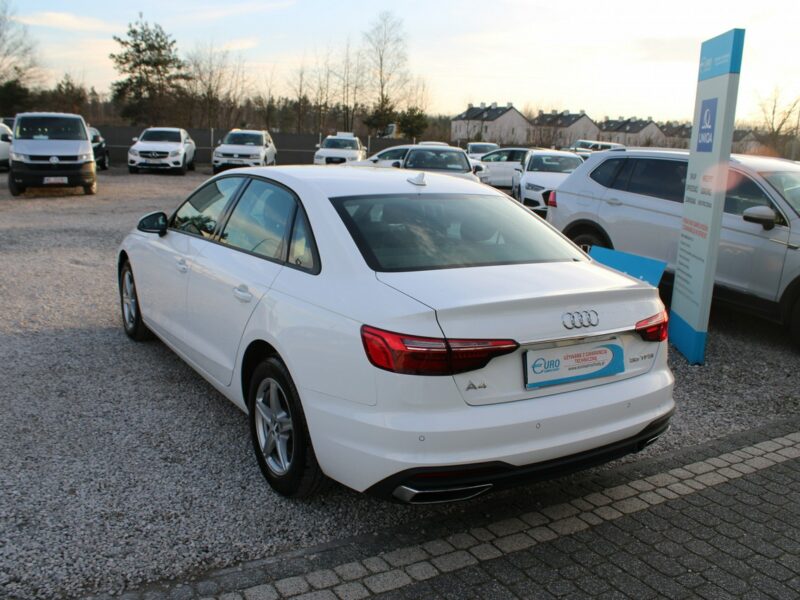 Audi A4 F-VAT Gwarancja G.Fotele Automat Kamera Navi B9 (2015-)