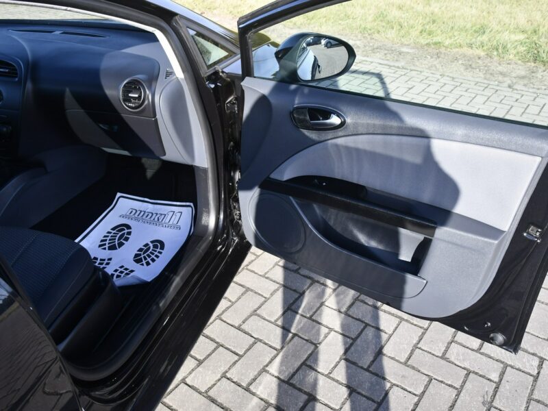 Land Rover Defender MY25 3.0D I6 200 KM AWD X-Dynamic SE 110 FujiWhite JLR Marvel Łódź IV (2019-)